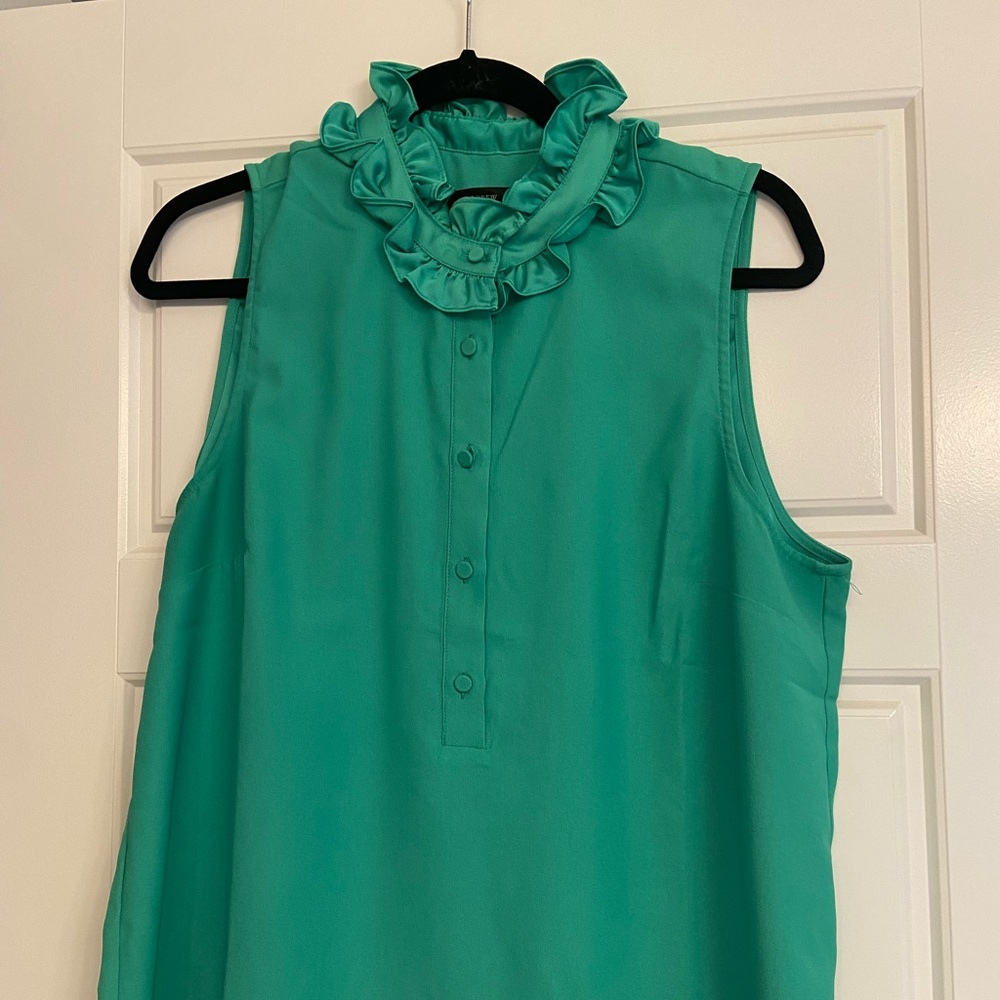 Ruffle neck top